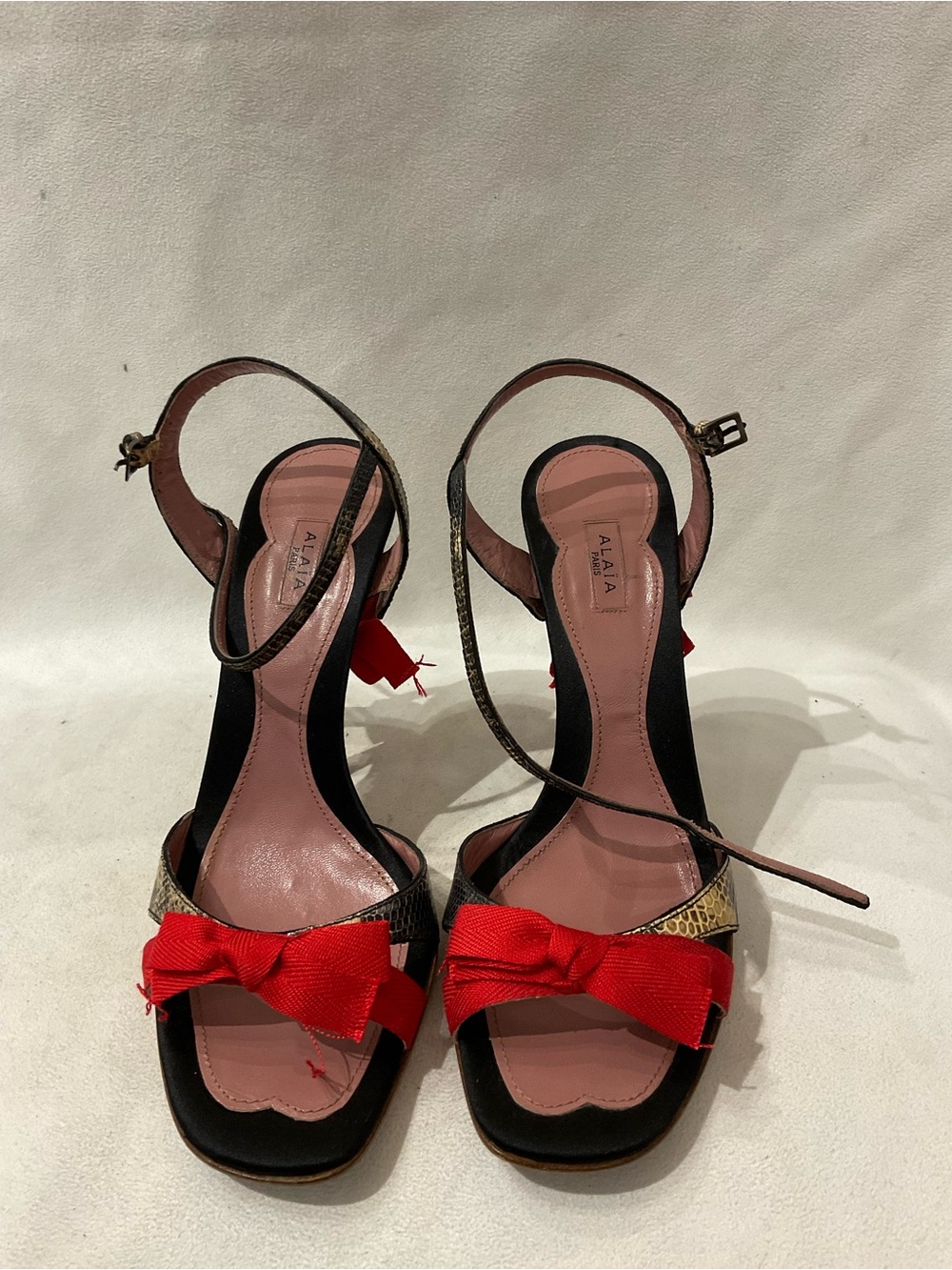 Alaia Heels - Picture 2 of 6